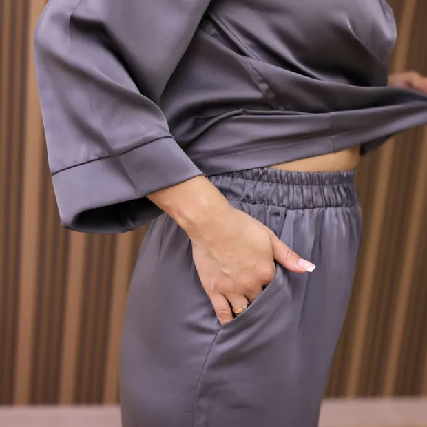 - 01