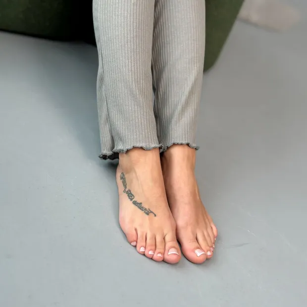  - 02